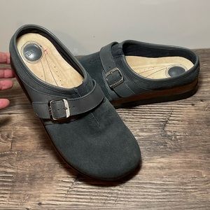 G.H. Bass Women's Celeste Grey Suede Cork Clogs, Slip On Mules Size 10